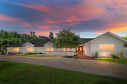 Einfamilienhaus in Riverside, Riverside County