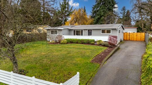 بيت مستقل ﻓﻲ Lynnwood, Snohomish County