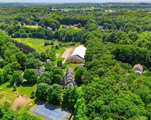 Luxury home in Hollis, Hillsborough County