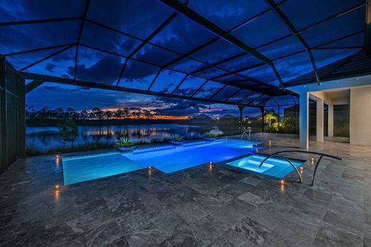 Detached House in Naples, Collier County