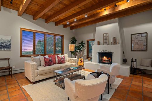 Detached House in Santa Fe, Santa Fe County