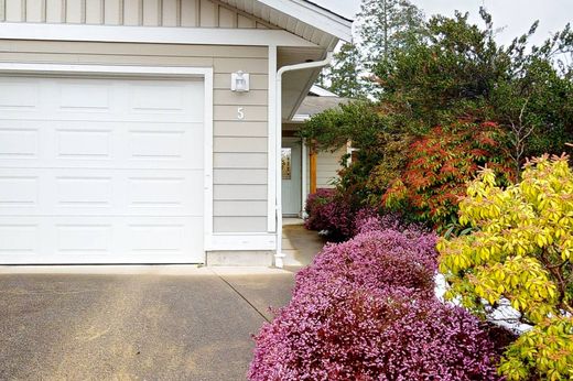 Casa en Madeira Park, Sunshine Coast Regional District