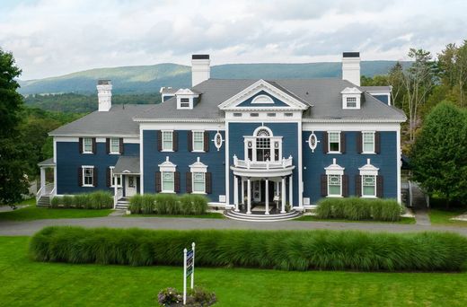 Luxury home in Lenox, Berkshire County