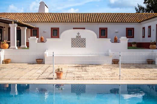 منزل ريفي ﻓﻲ Ferreira do Alentejo, Distrito de Beja