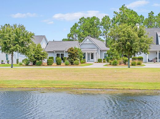 Detached House in WaterSound, Walton County