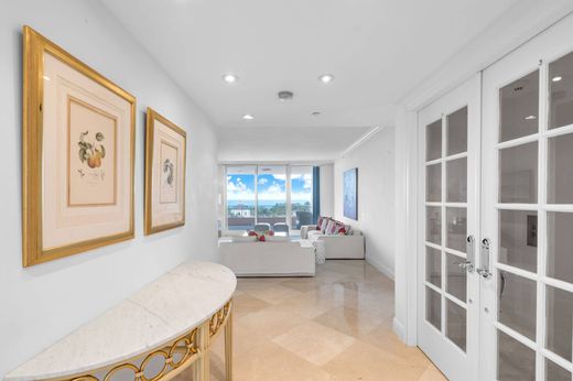 Daire Key Biscayne, Miami-Dade County