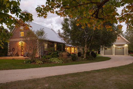 Einfamilienhaus in Maxwell, Grey County