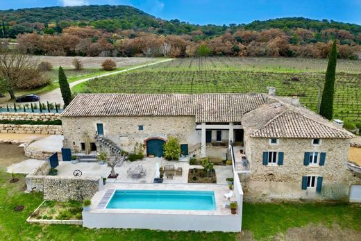 Einfamilienhaus in Pont-Saint-Esprit, Gard