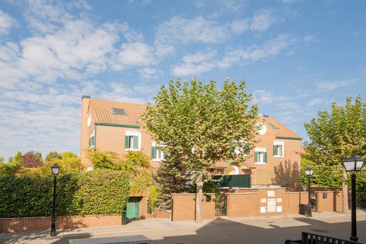 Casa Geminada - Madrid, Provincia de Madrid