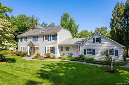 Detached House in Cold Spring Harbor, Suffolk County