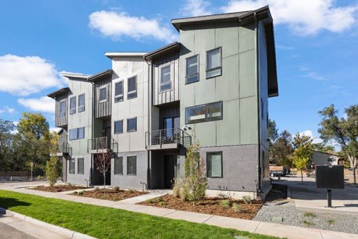 Таунхаус, Arvada, Jefferson County