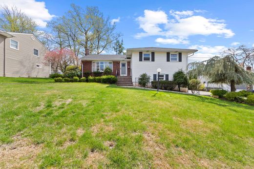 Oradell, Bergen Countyの一戸建て住宅