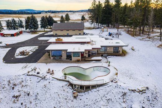 Chattaroy, Spokane Countyの一戸建て住宅