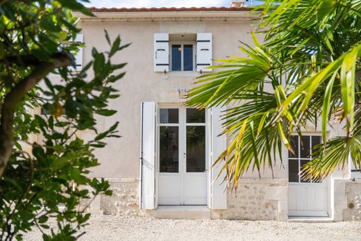 Villa Plurifamiliare a Saint-Palais-sur-Mer, Charente-Maritime