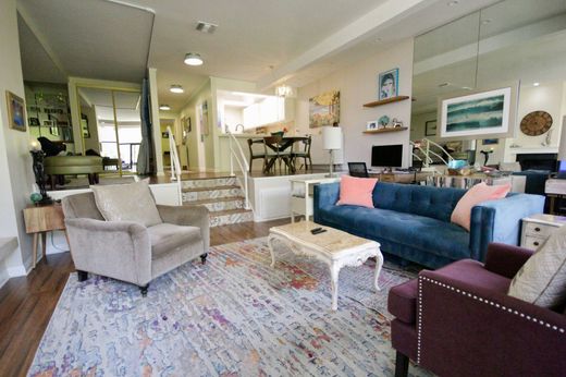 Apartment in Long Beach, Los Angeles County