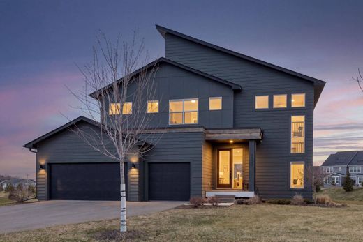 Detached House in Woodbury, Washington County