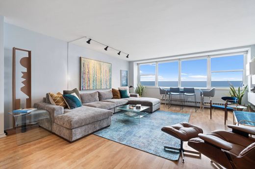 Apartment in Chicago, Cook County