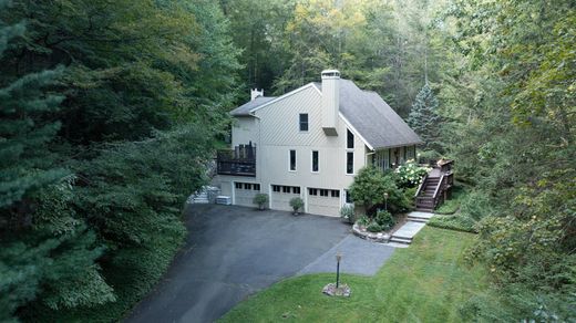 بيت مستقل ﻓﻲ Brookfield, Fairfield County