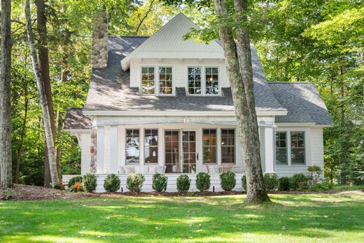 Luxury home in Boyne City, Charlevoix County