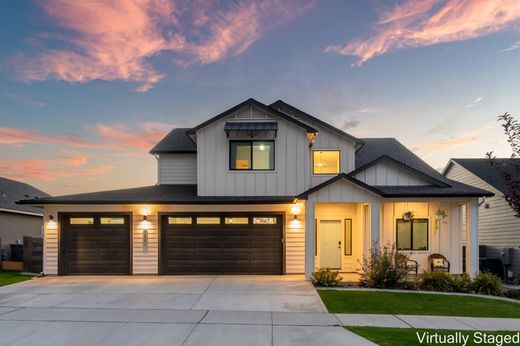 Detached House in Richland, Benton County