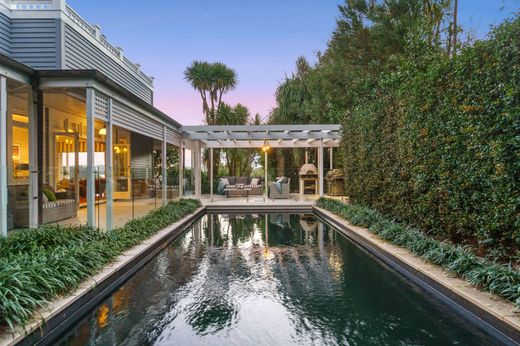 Villa in Rodney Point, Auckland