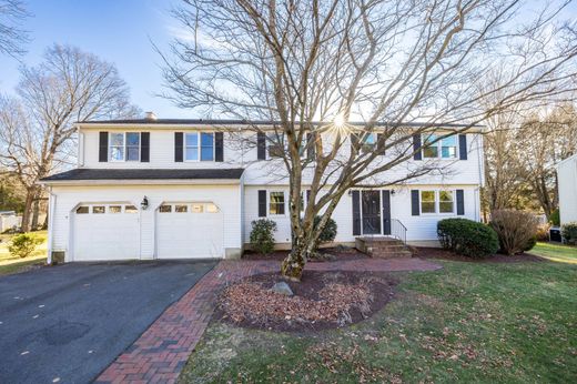 Detached House in Farmington, Hartford County