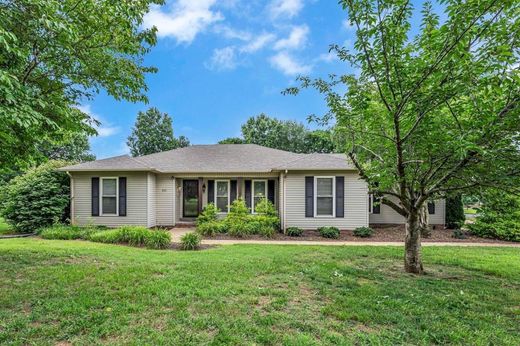 بيت مستقل ﻓﻲ Lawrenceburg, Lawrence County