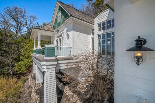 Detached House in Harbor Springs, Emmet County