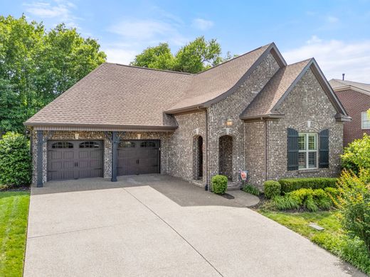 Einfamilienhaus in Gallatin, Sumner County