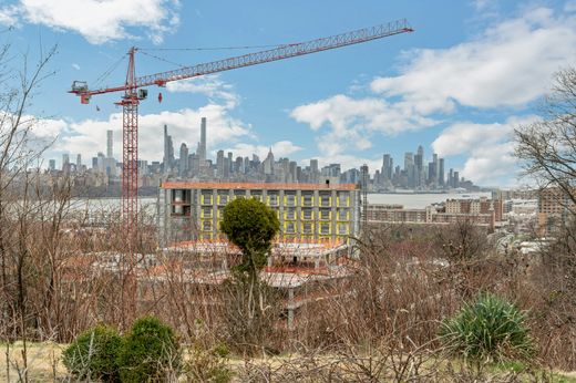 Land for sale in Cliffside Park