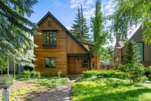 Detached House in Aspen, Pitkin County