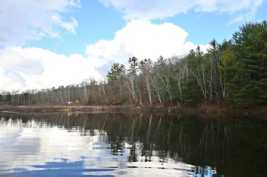 Terreno en McDougall, Renfrew County