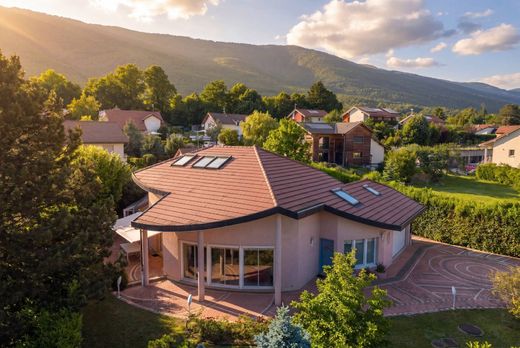 Müstakil ev Sergy, Ain