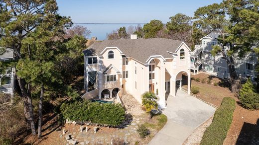 Luxury home in Corolla, Currituck County