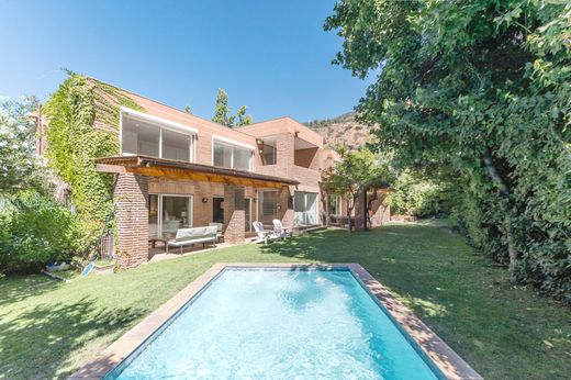 Einfamilienhaus in Lo Barnechea, Provincia de Santiago de Chile
