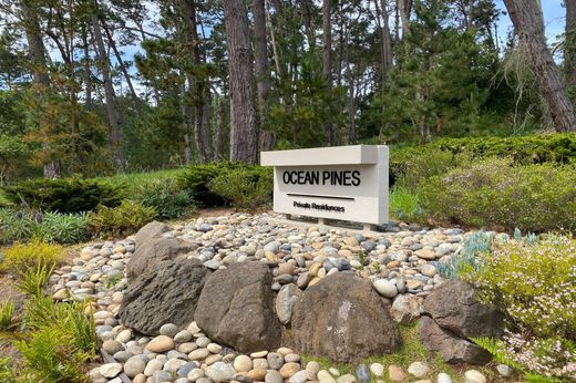 Apartment in Pebble Beach, Monterey County