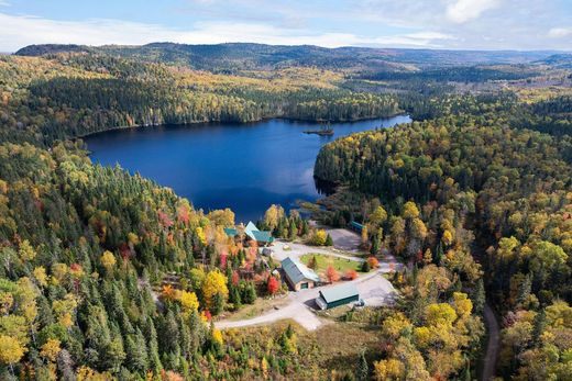 Vrijstaand huis in Saint-Zénon, Lanaudière
