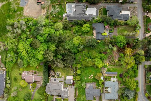 Lake Oswego, Clackamas Countyの土地
