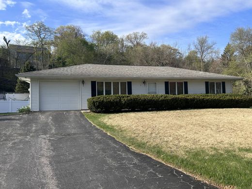 Detached House in Lincoln Park, Morris County