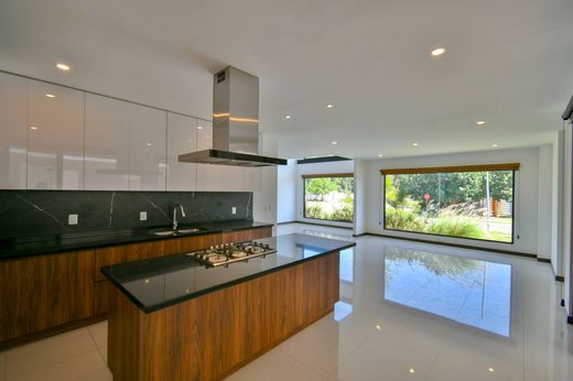 豪宅  Tlajomulco de Zúñiga, 哈利斯科州