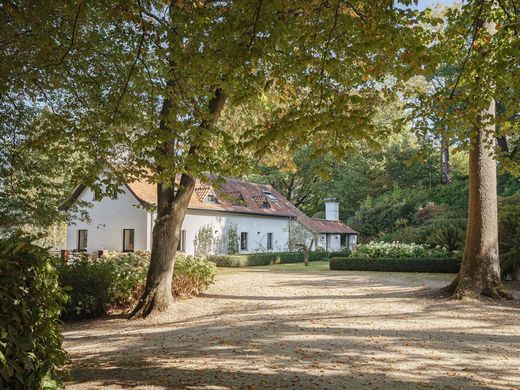 단독 저택 / Sint-Genesius-Rode, Provincie Vlaams-Brabant