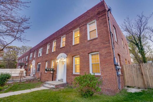 Смежная Вилла, Вашингтон, Washington County