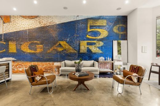 Apartment in Washington, Washington County