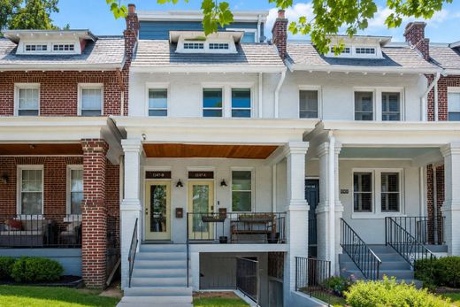 Townhouse in Washington, Washington County