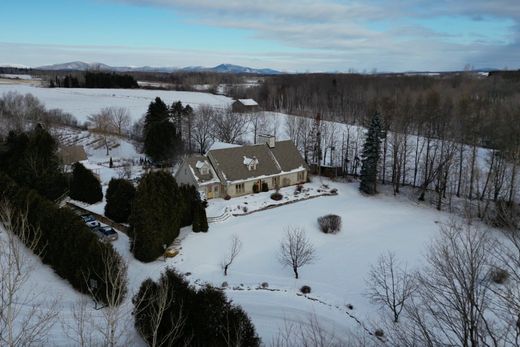 Einfamilienhaus in Saint-Jean-de-l'Ile-d'Orléans, Capitale-Nationale