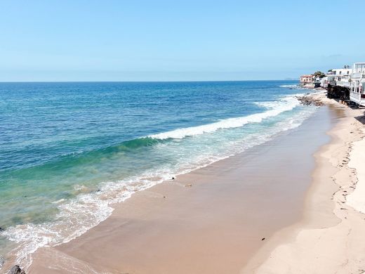 Luxury home in Malibu, Los Angeles County