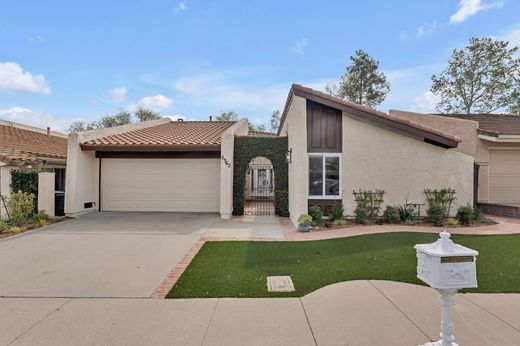 Detached House in Westlake Village, Los Angeles County