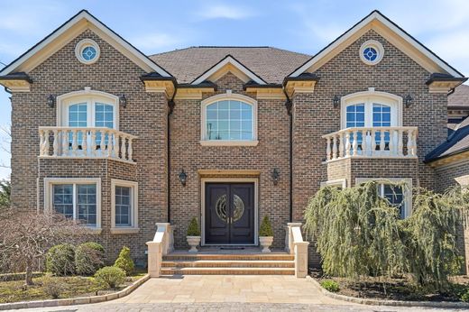 Detached House in Harrison, Westchester County