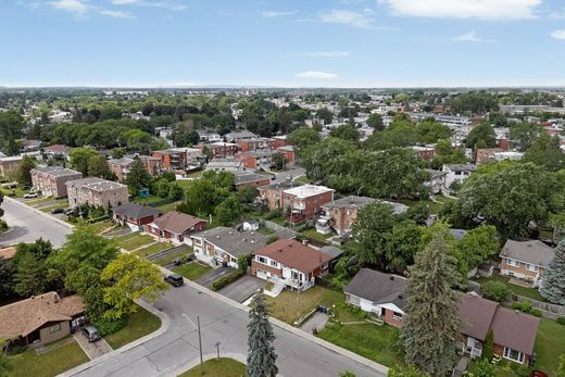 Maison individuelle à Chomedey, City of Montréal