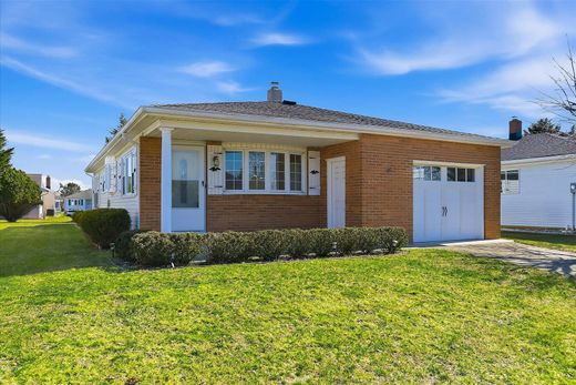 Detached House in Toms River, Ocean County